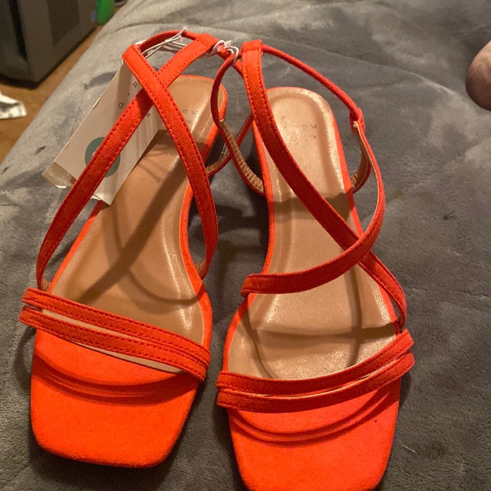 Ladies sandals